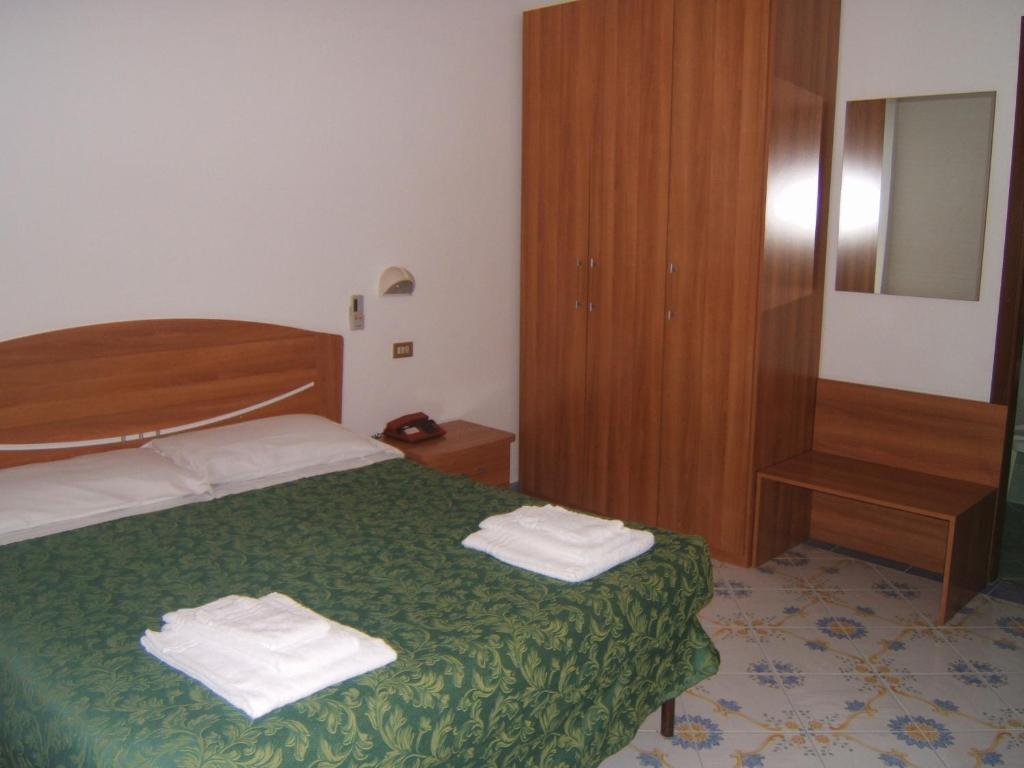 Hotel Delfino Laigueglia Exterior foto
